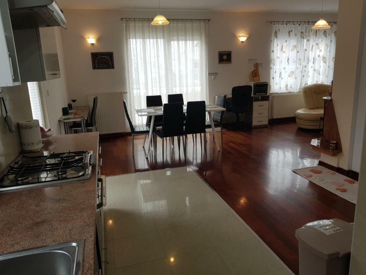 Apartman Maksimir Lux Zagreb-145M2 エクステリア 写真